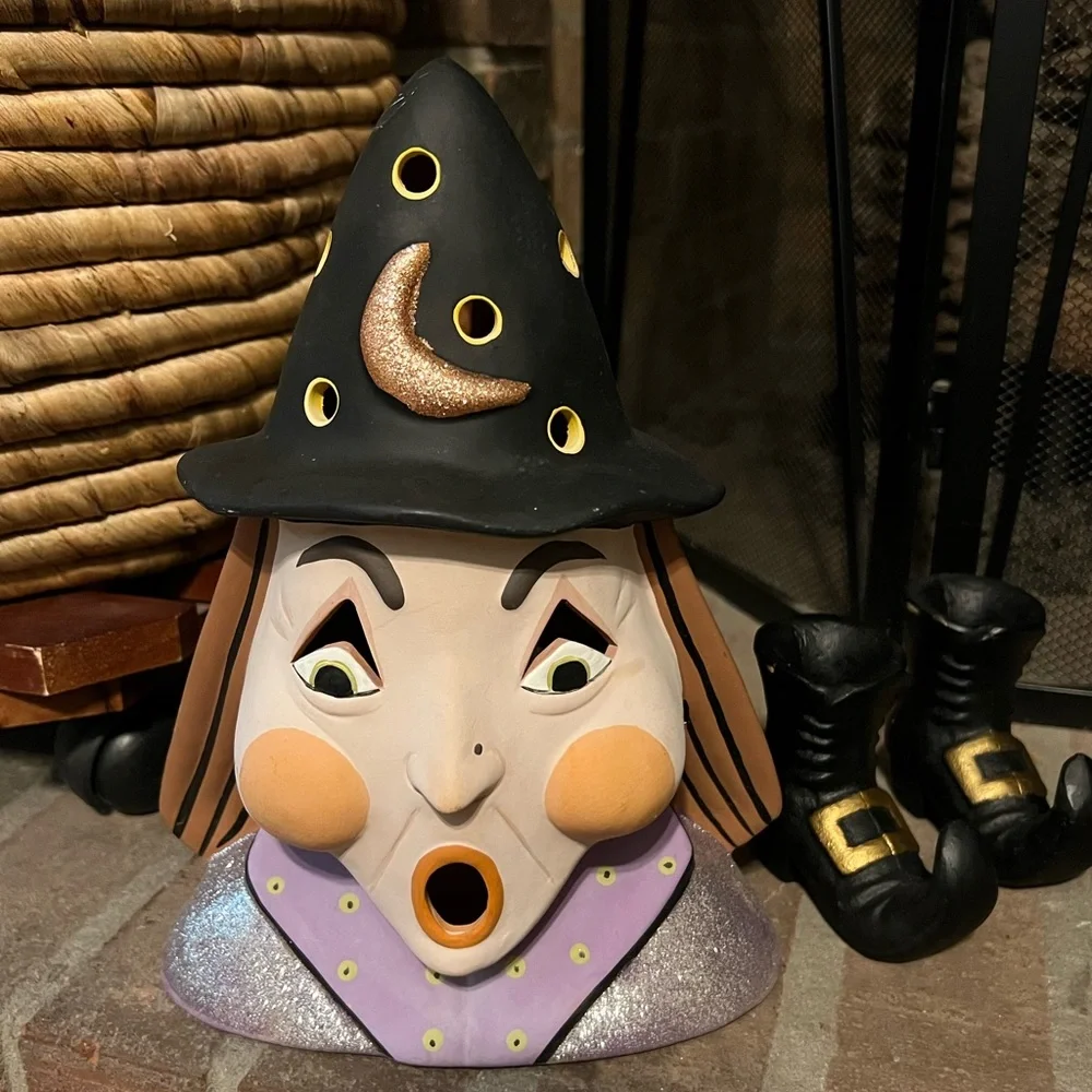 Vintage 10” Tall Witch Halloween Pottery Luminary - Picture 13 of 13